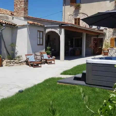 Superior One Bedroom Marčana